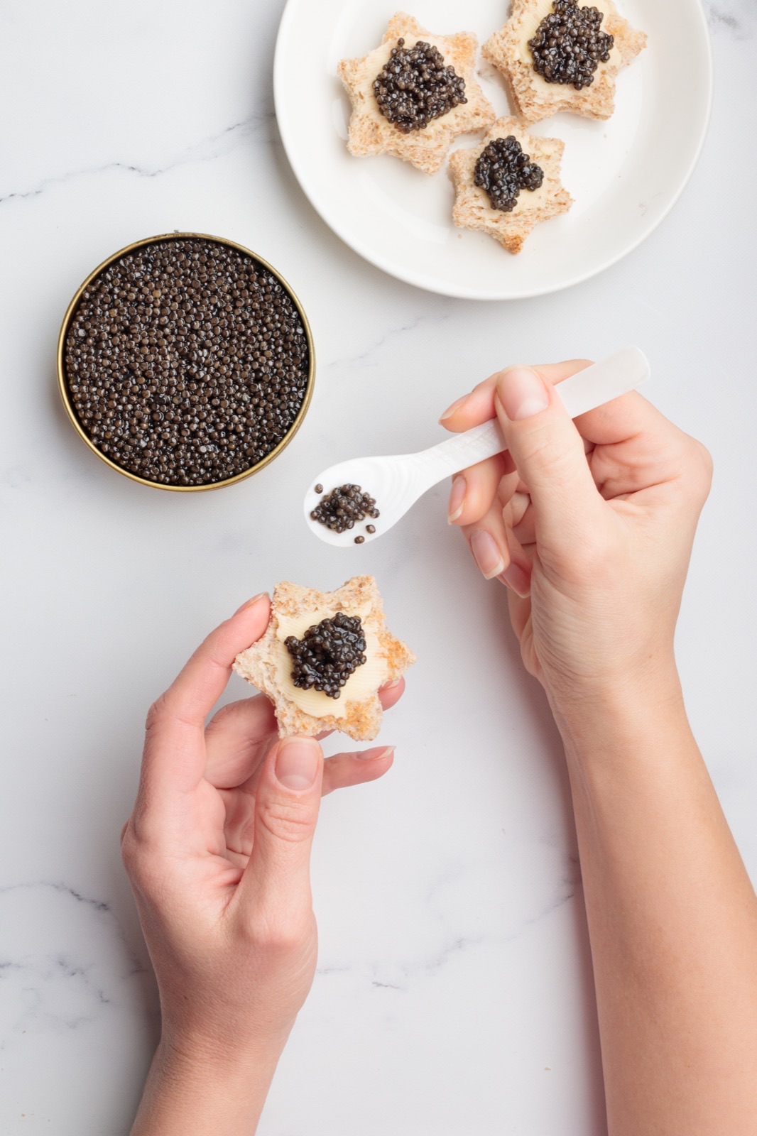 Plated caviar presentation
